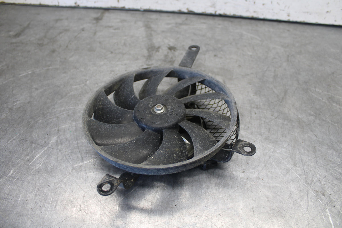 06-07 SUZUKI GSXR 600 ENGINE RADIATOR COOLING FAN BB694