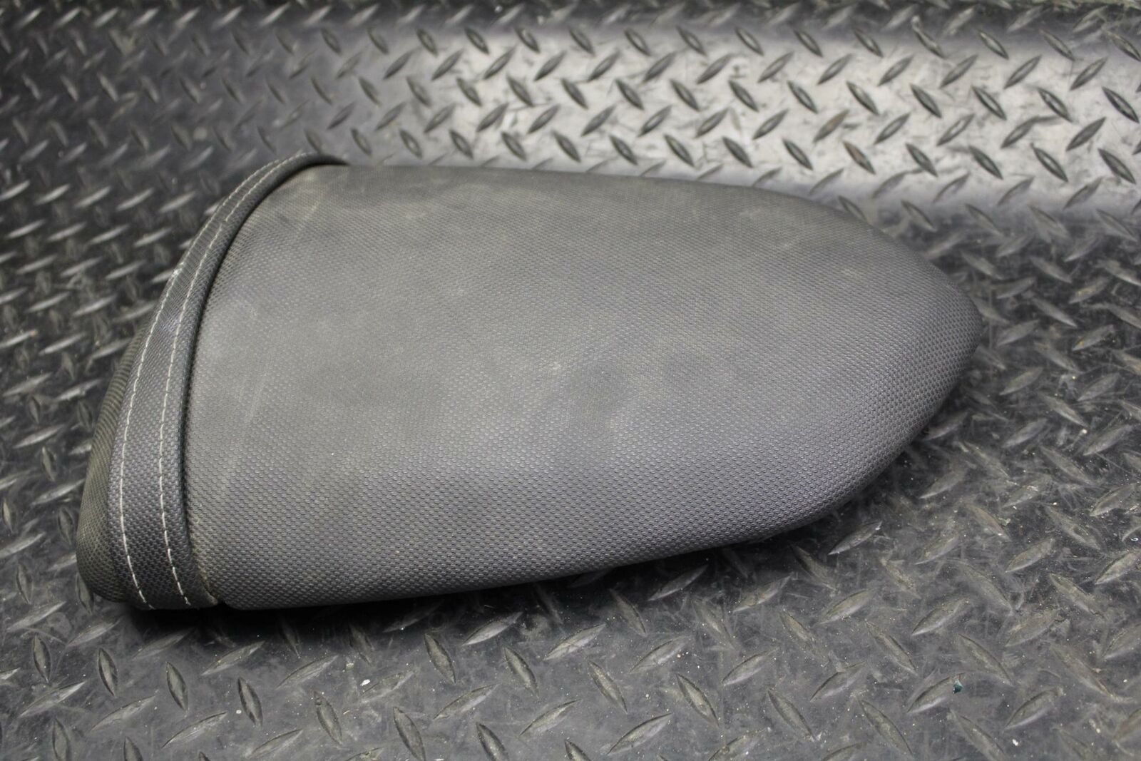 08-12 KAWASAKI NINJA 250R EX250J REAR BACK PASSENGER  SEAT PAD SADDLE bb165