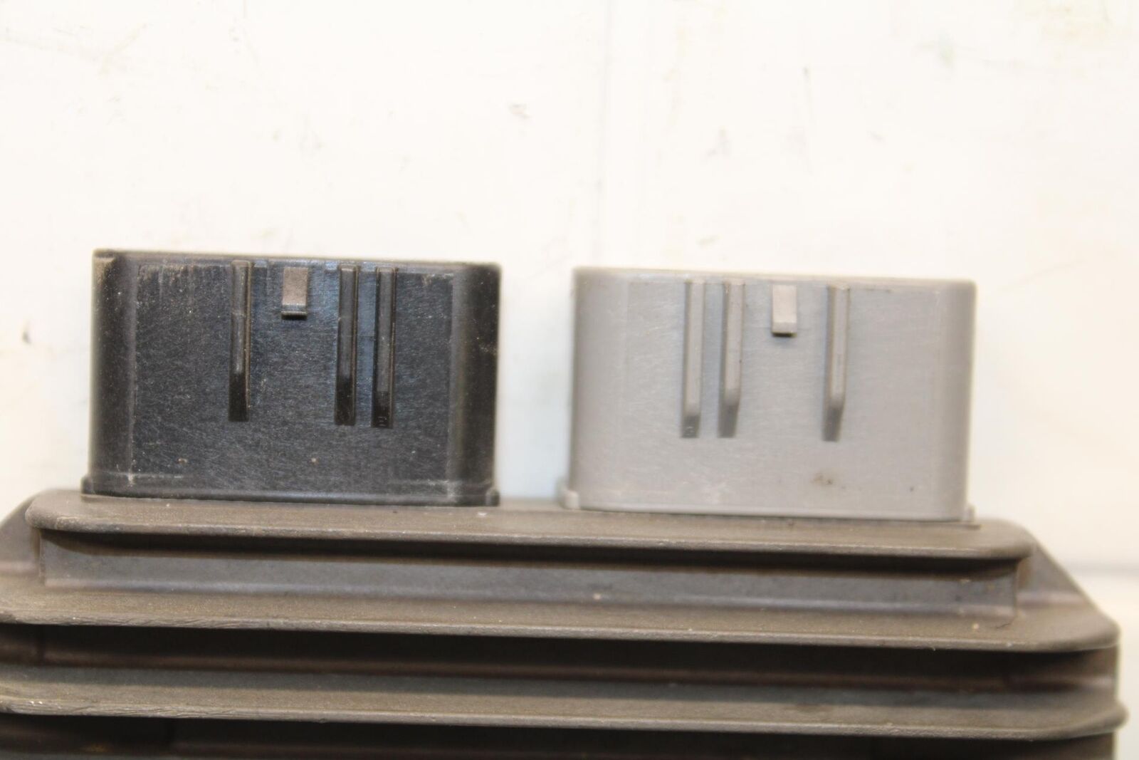 2011 Kawasaki Ninja ZX6R ZX600R RECTIFIER VOLTAGE REGULATOR 21066-0731 BB587