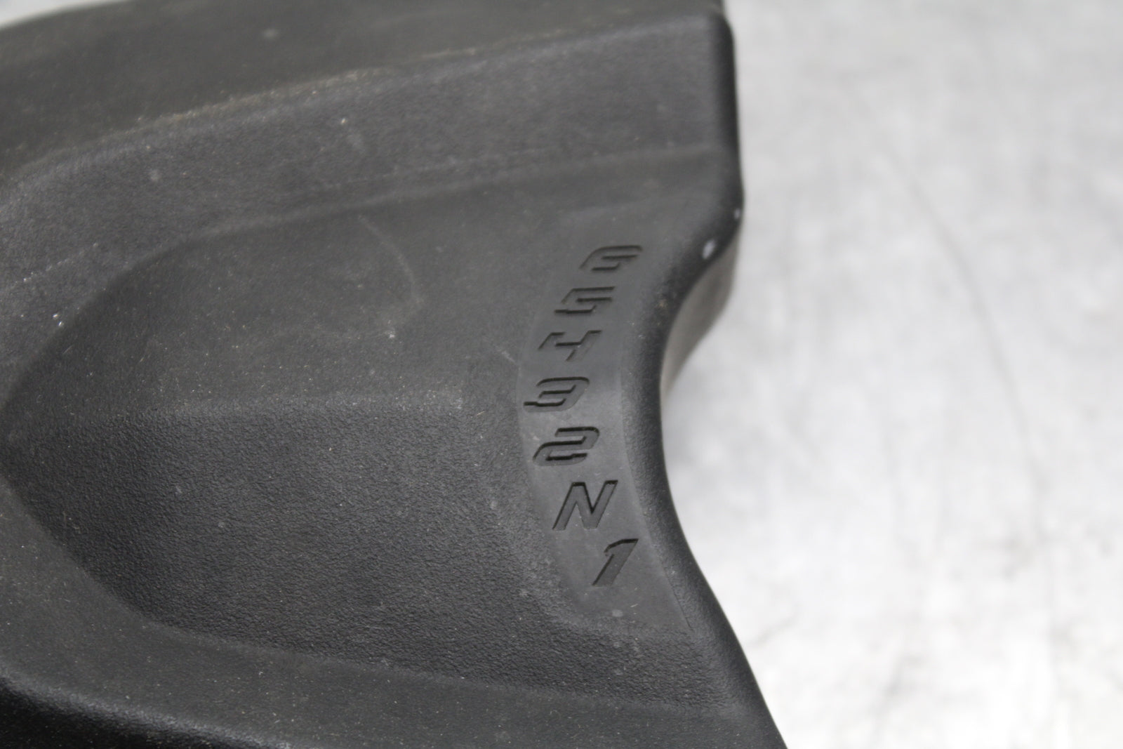 19-23 KAWASAKI NINJA ZX6R ENGINE SPROCKET COVER BB749