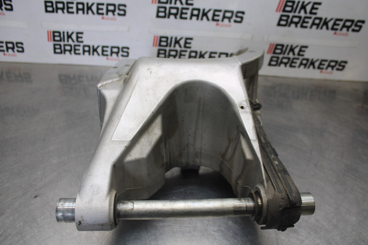 00-01 HONDA CBR929RR REAR SWINGARM BACK SUSPENSION SWING ARM BB925