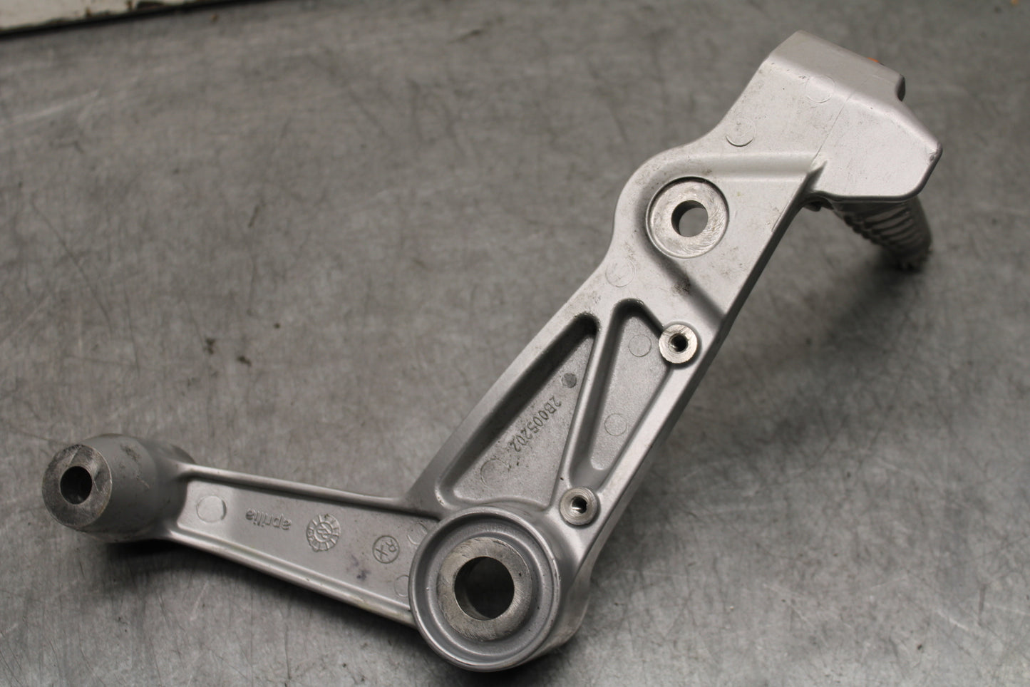 20-23 APRILIA RS660 LEFT REARSET REAR SET DRIVER FOOT PEG REST STOP  BB667