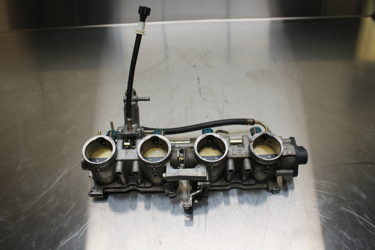 02-03 HONDA CBR900RR 954 MAIN FUEL INJECTORS / THROTTLE BODIES BB497