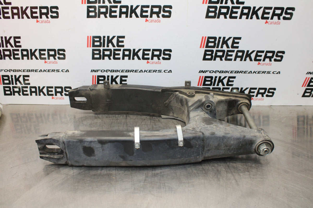 01-06 HONDA CBR600F4I REAR SWINGARM BACK SUSPENSION SWING ARM BB185