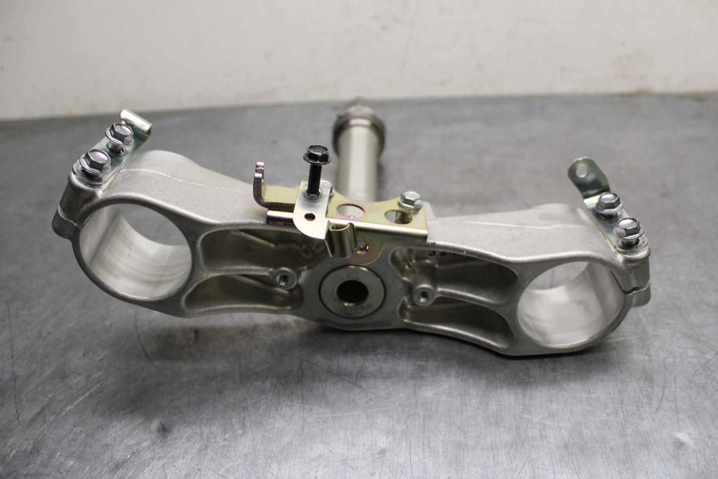 12-25 KAWASAKI NINJA ZX14R NEW!! FRONT FORKS CLAMP LOWER TRIPLE TREE STEM BB757