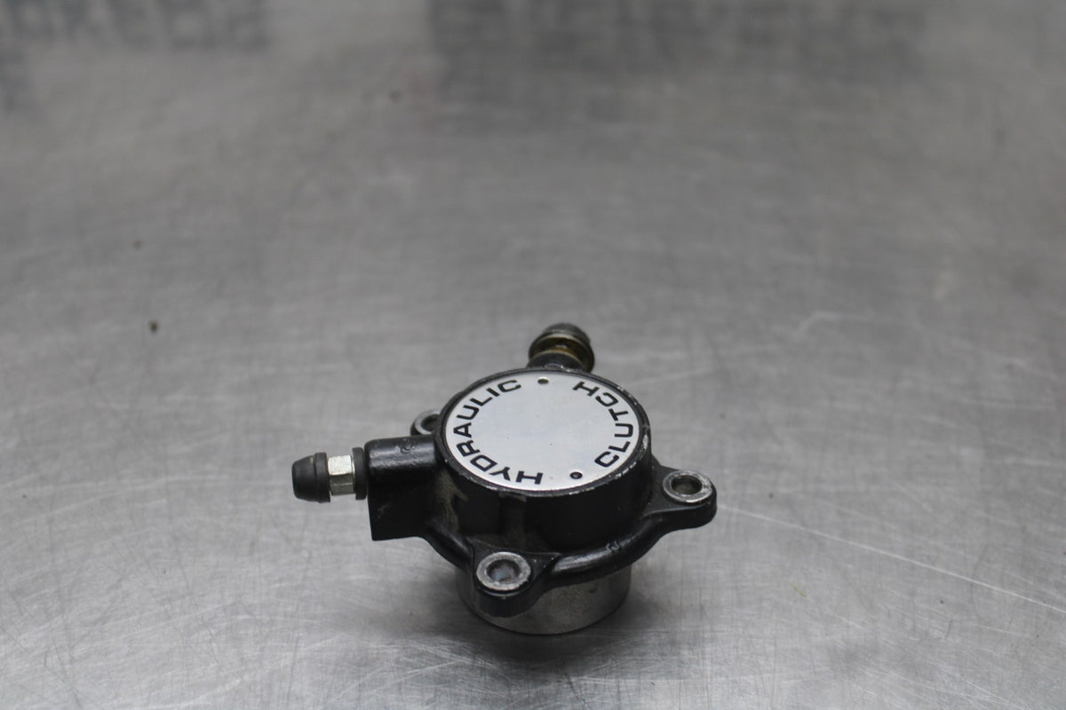 84 HONDA INTERCEPTOR 1000 VF1000F CLUTCH SLAVE PISTON CYLINDER BB878