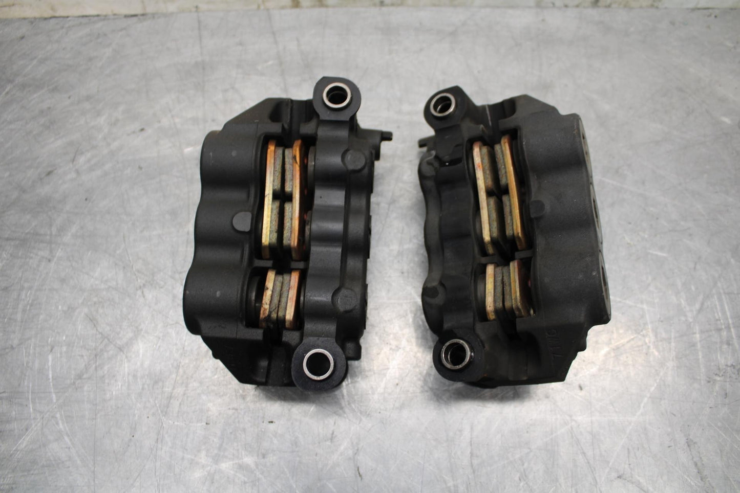 07-08 YAMAHA YZF R1 RIGHT LEFT FRONT BRAKE CALIPER SET PAIR CALIPERS BB483