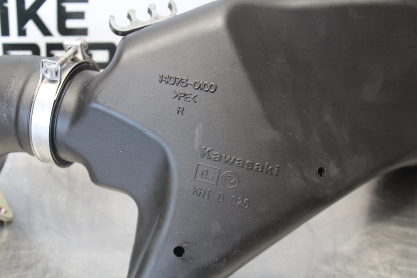 23-24 KAWASAKI NINJA ZX14R NEW!! RIGHT LEFT AIR INTAKE DUCTS BB169