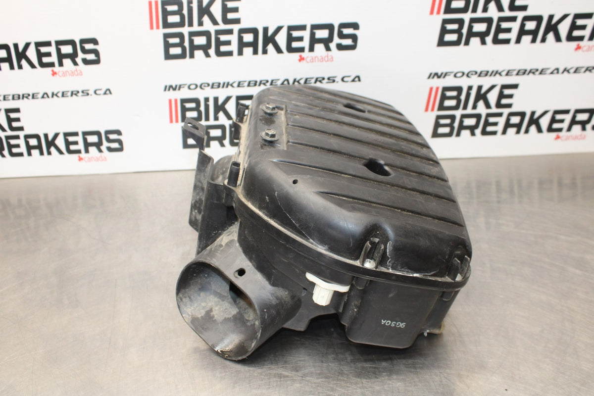 11-22 SUZUKI GSXR 600  AIRBOX AIR INTAKE FILTER BOX BB193