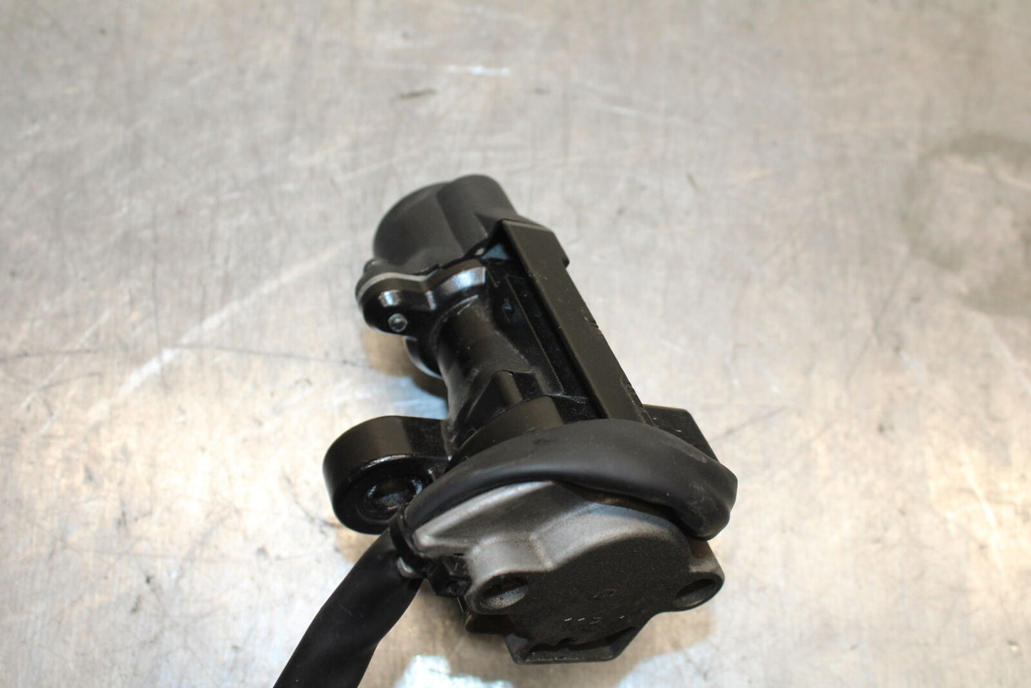 11-24 SUZUKI GSXR750 IGNITION LOCK W KEY BB714