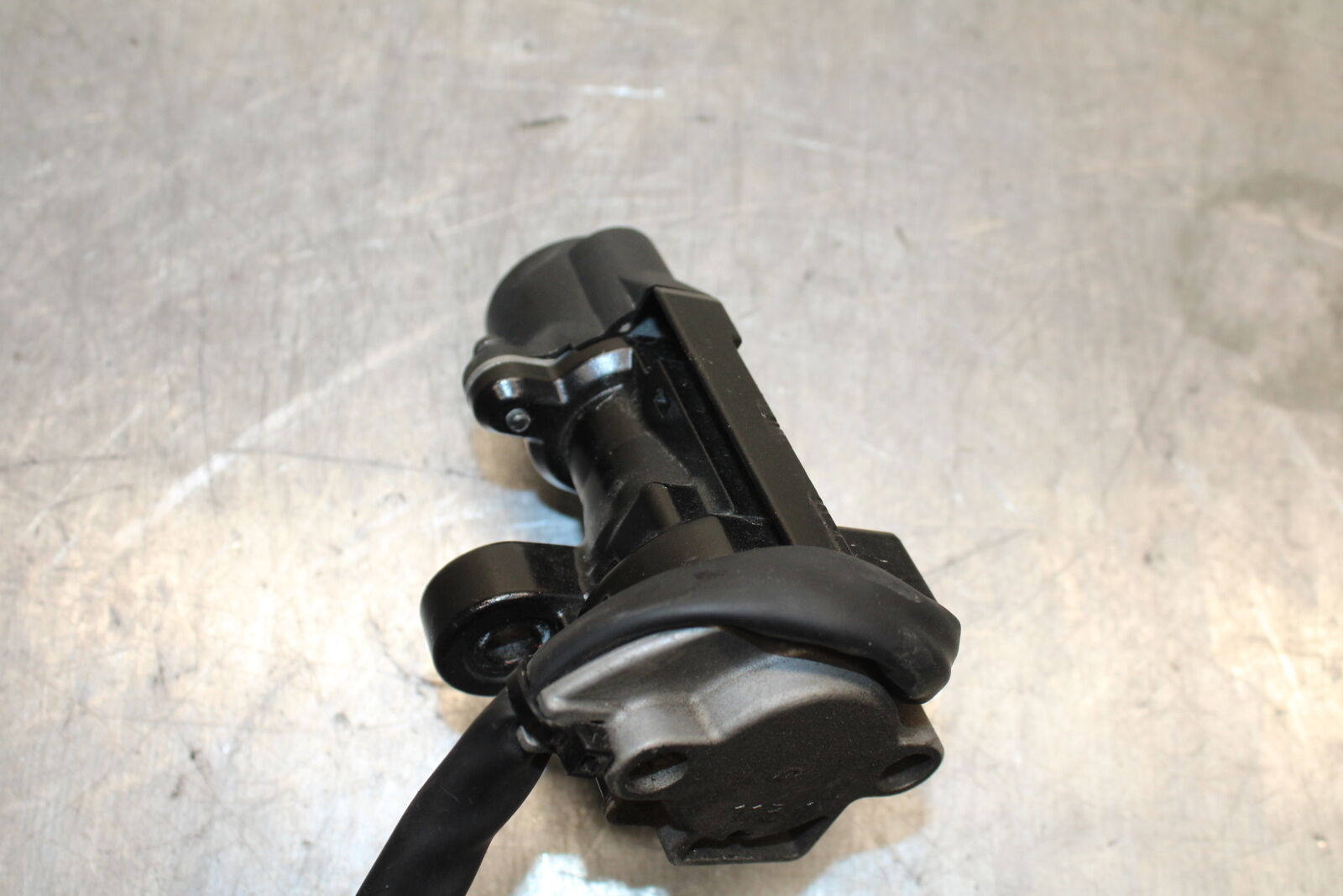11-24 SUZUKI GSXR750 IGNITION LOCK W KEY BB714