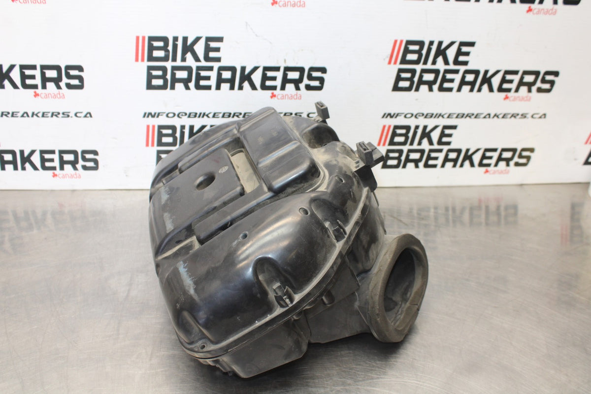 06-07 SUZUKI GSXR 600 AIRBOX AIR INTAKE FILTER BOX BB863