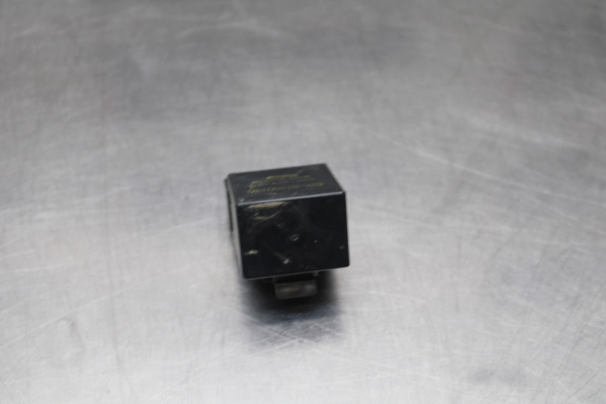 05 YAMAHA YZF R6 RELAY ASSEMBLY BOX BB858