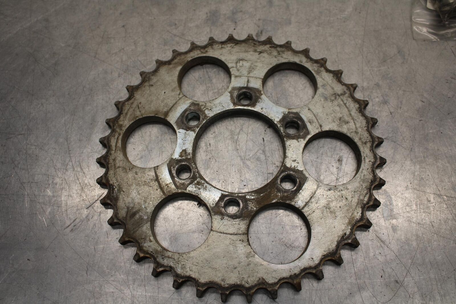 75 SUZUKI GT 550 FRONT AND REAR BACK SPROCKET BB67