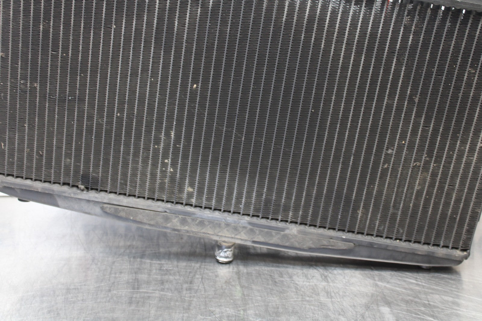 05 TRIUMPH ROCKET III ENGINE COOLER COOLING RADIATOR RADIATER BB186