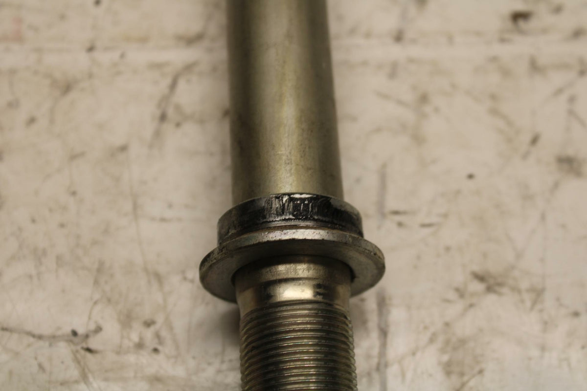19-20 KAWASAKI NINJA ZX6R FRONT WHEEL RIM AXLE PIVOT BOLT BB407