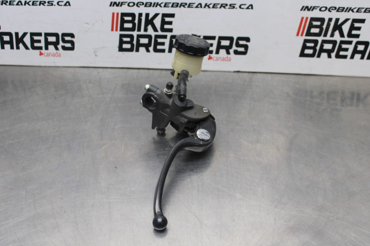 13-18 KAWASAKI NINJA ZX6R FRONT BRAKE MASTER CYLINDER w/ LEVER BB735
