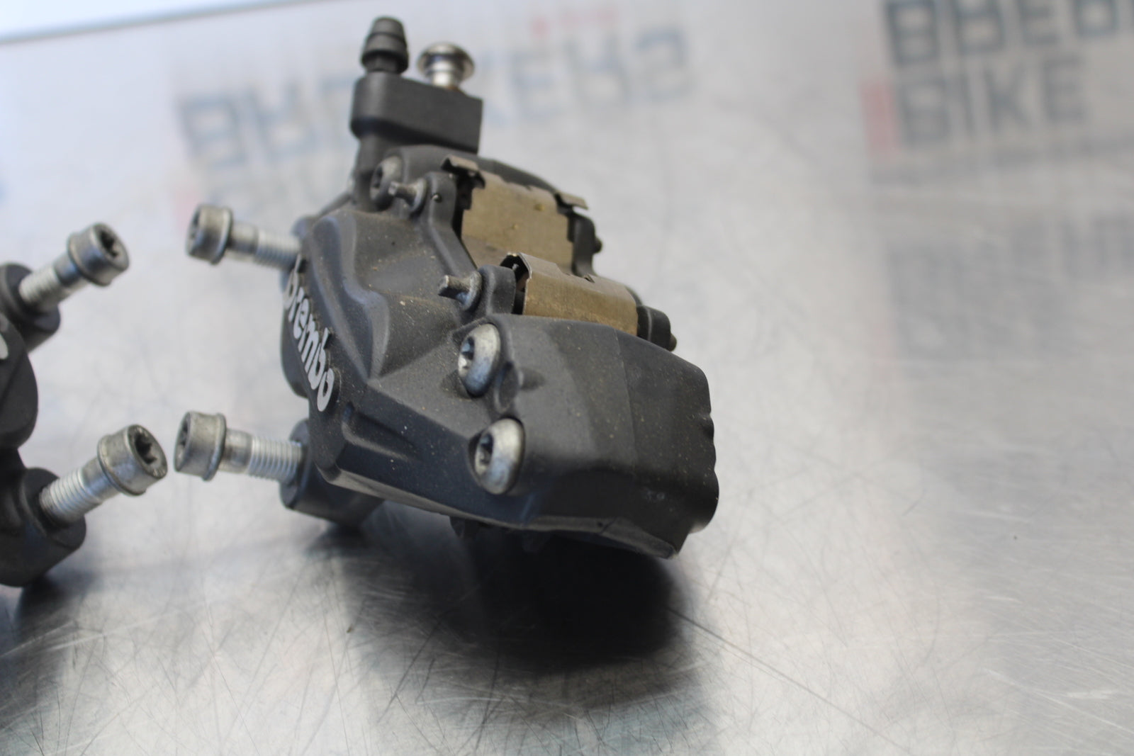 06-12 BMW F800ST RIGHT LEFT FRONT BRAKE CALIPER SET PAIR CALIPERS BB144