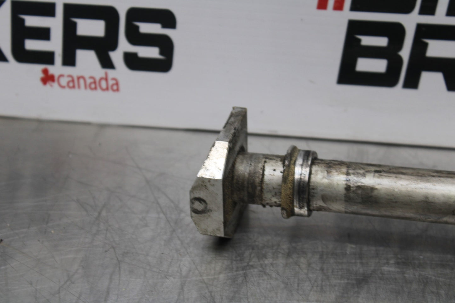 11-22 SUZUKI GSXR 600  REAR AXLE BACK WHEEL RIM PIVOT BOLT AXEL BB193