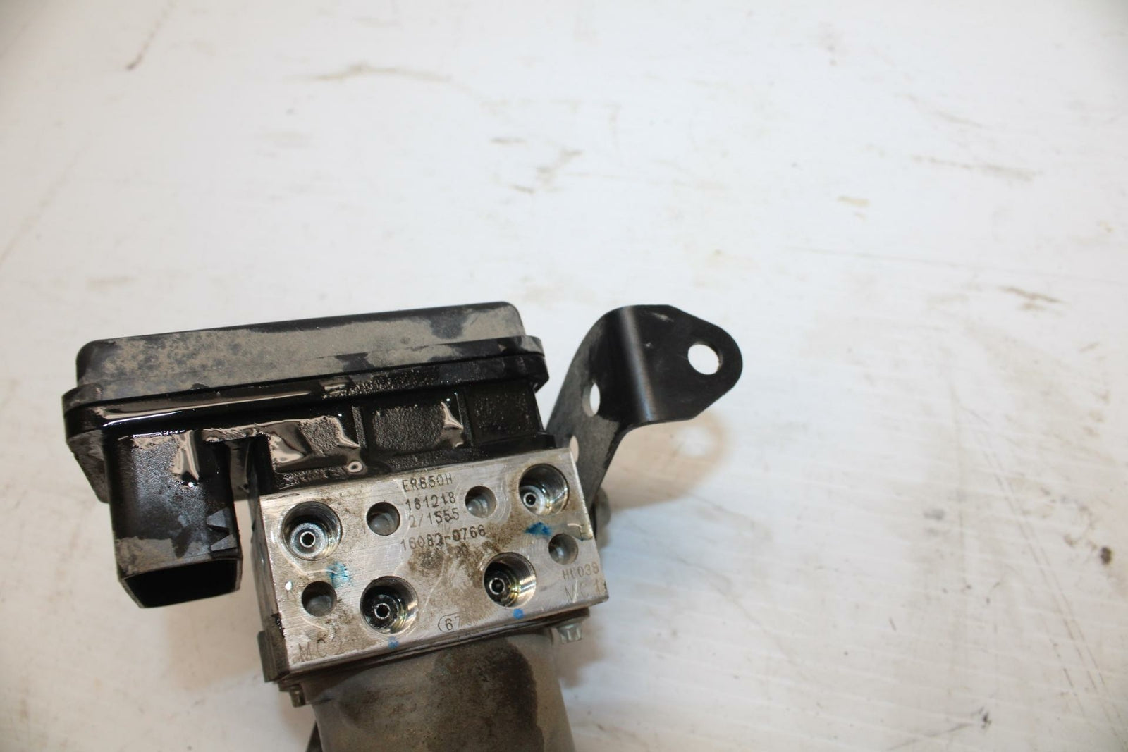 17-20 KAWASAKI NINJA 650 EX650 ABS ABS PUMP UNIT MODULE BB277