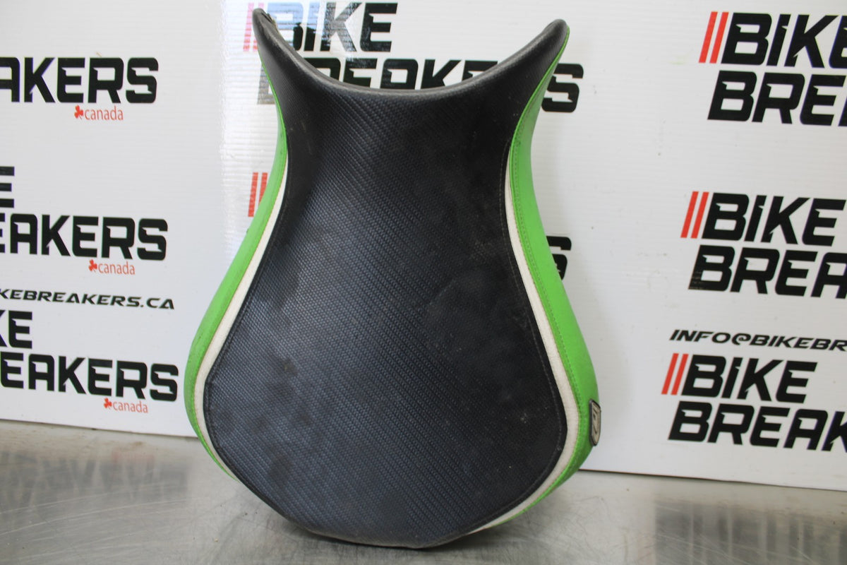 07-08 KAWASAKI NINJA ZX6R ALUMINUM FRONT DRIVERS SEAT PAD SADDLE PILLION BB175