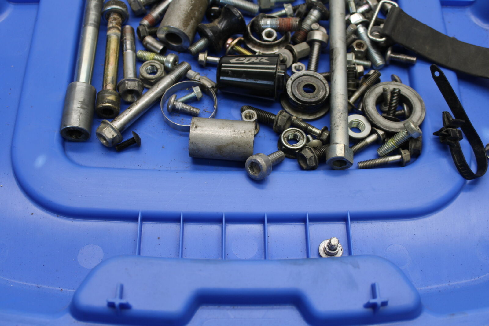 05-06 HONDA CBR600RR BOLTS HARDWARE BB655