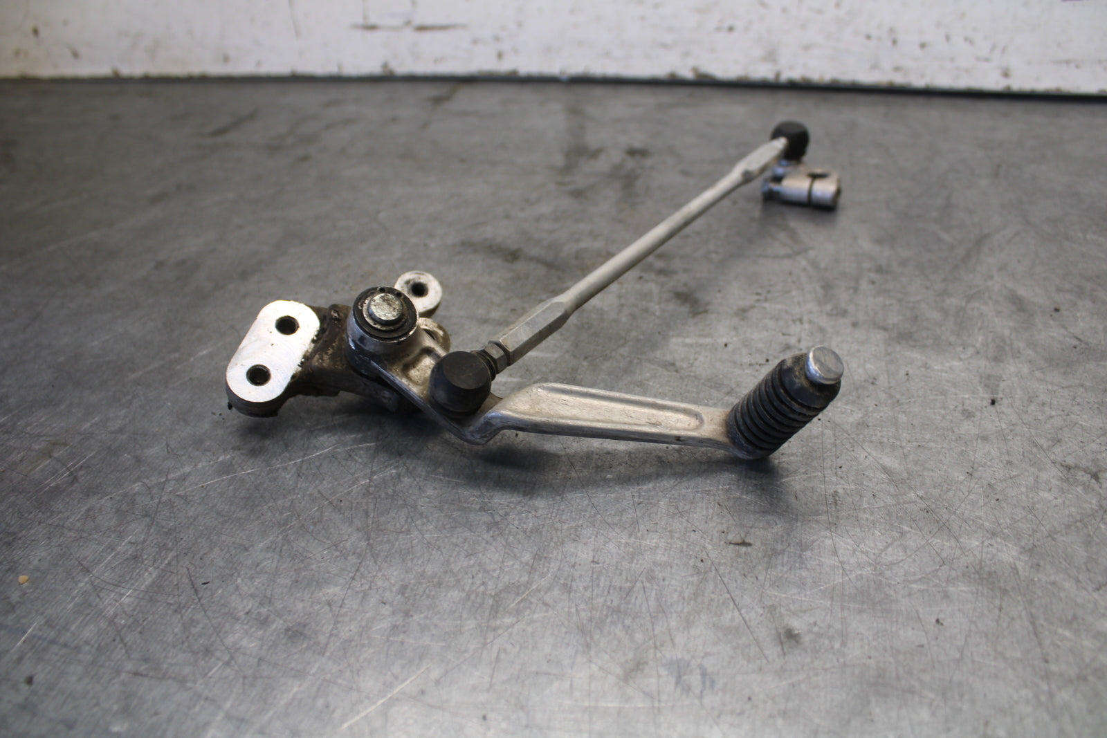 06-07 SUZUKI GSXR 600 SHIFTER LINKAGE SHIFT LINK PEDAL BB694