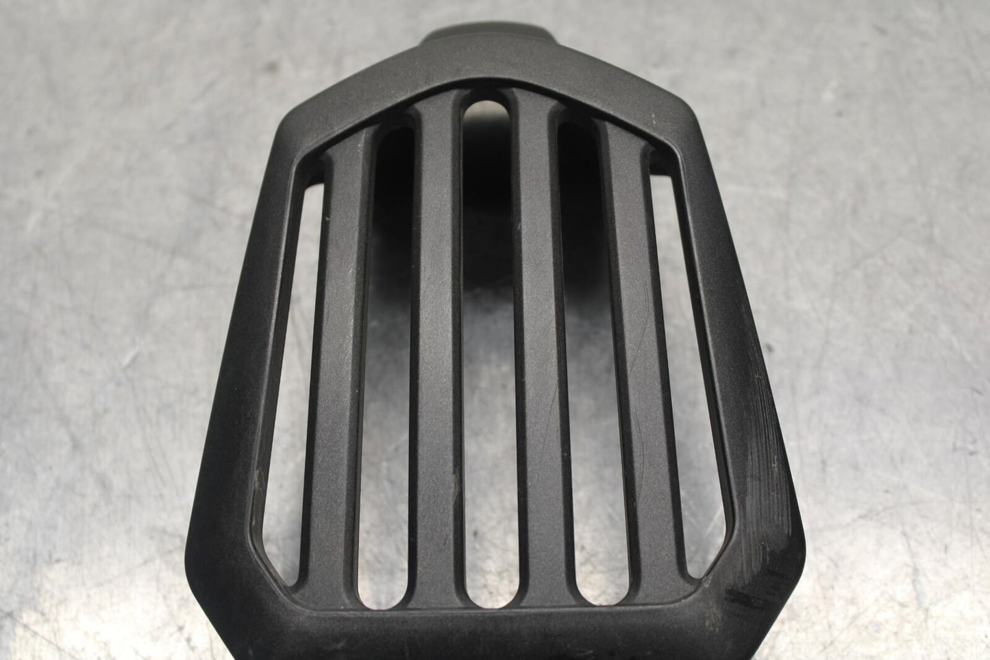 2007 Yamaha V Star 1300 XVS1300A VOLTAGE RECTIFIER COVER BB78