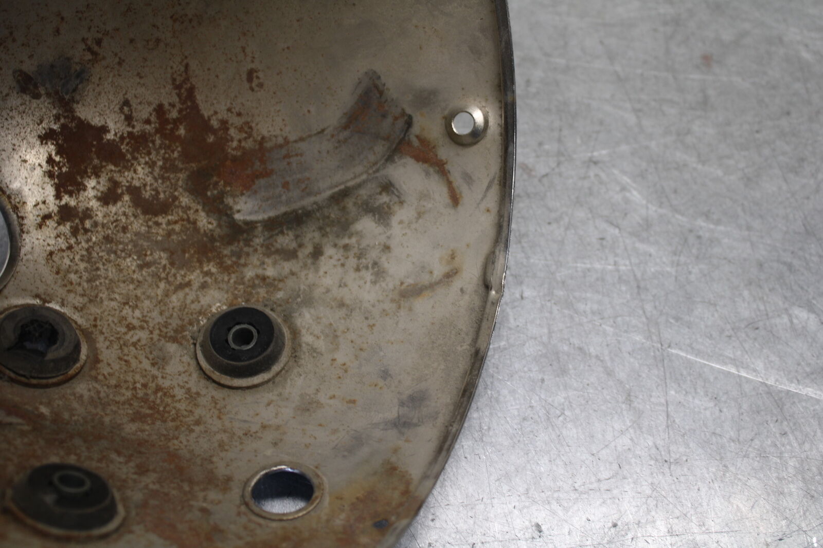 05-09 SUZUKI BOULEVARD C90 HEADLIGHT CASE HOUSING BUCKET BB692