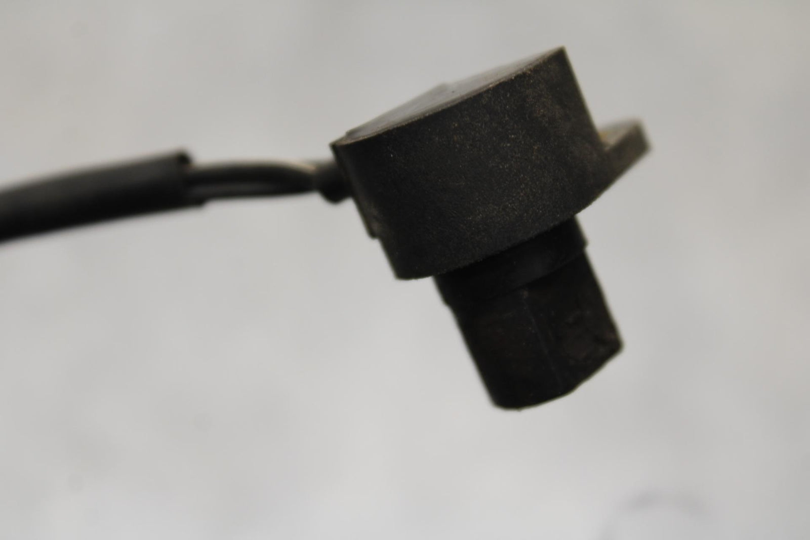 1999 Suzuki GSXR600 SPEED SPEEDOMETER SENSOR 34990-35F00 BB580