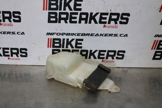 03 KAWASAKI VULCAN 1600 COOLANT WATER TANK RESERVOIR BOTTLE BB865