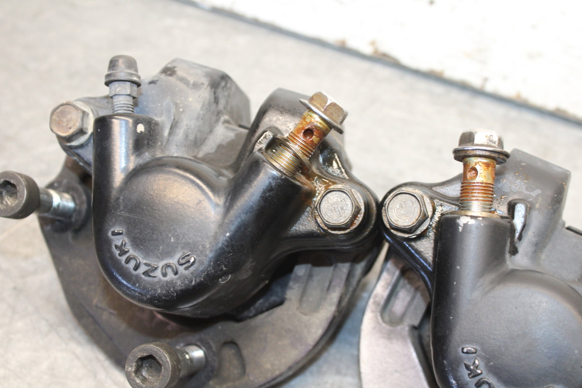 85-86 SUZUKI MADURA 1200 RIGHT LEFT FRONT BRAKE CALIPER SET PAIR CALIPERS  BB691