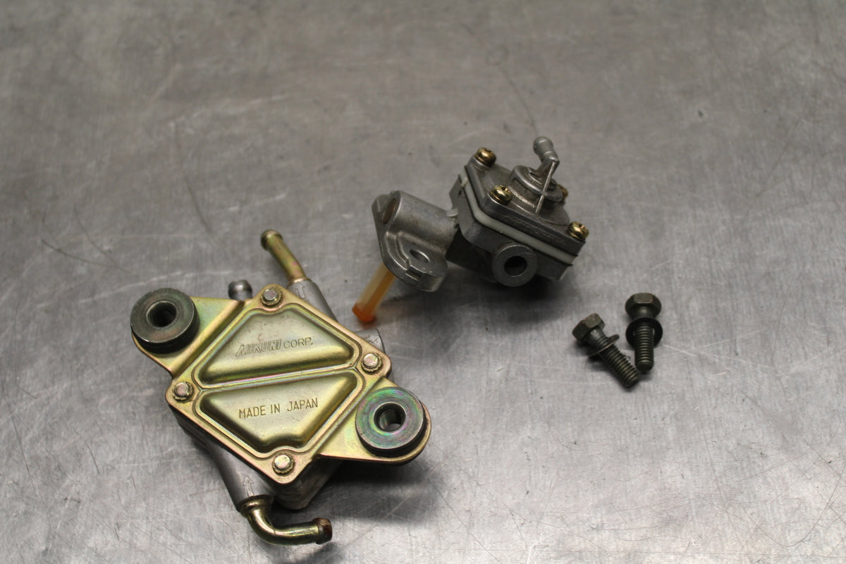 04 SUZUKI INTRUDER 800 GAS TANK FUEL PETCOCK / DIAPHRAGM BB758