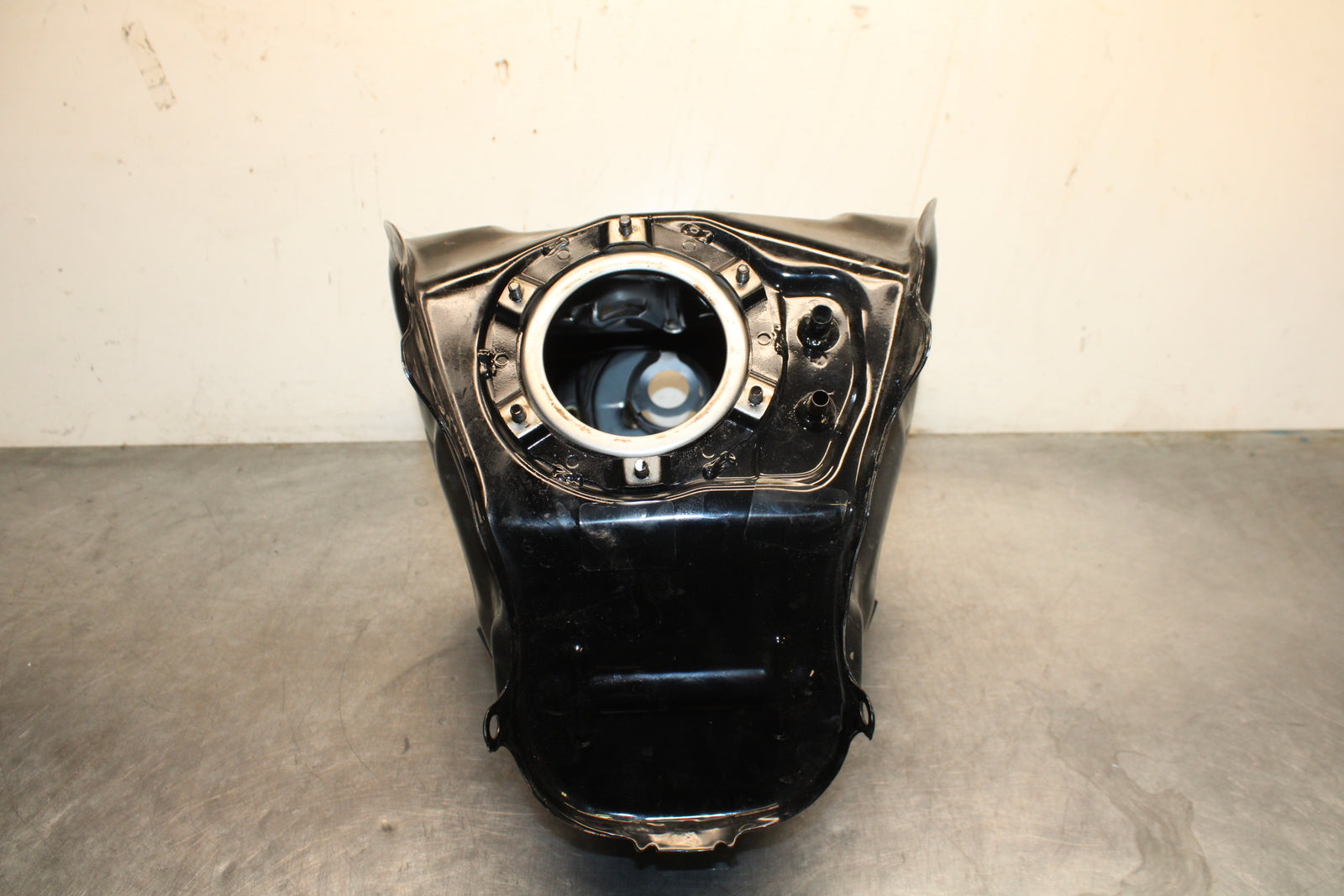 09 HONDA CBR600RR GAS TANK FUEL CELL PETROL RESERVOIR BB760