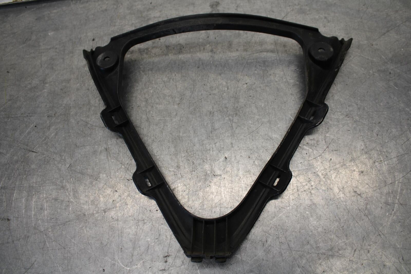 08-10 SUZUKI GSXR 600  FRONT LOWER INNER EXHAUST V FAIRING COWL GUARD BB101