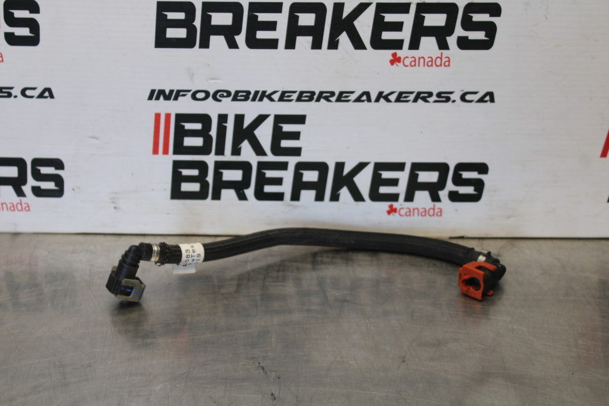 20 TRIUMPH STREET TRIPLE 765 FUEL HOSE GAS LINE TUBE PIPE BB864