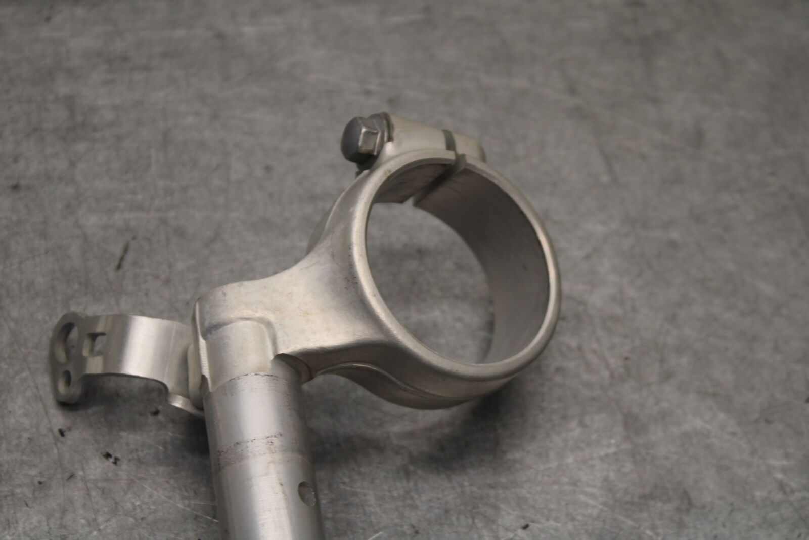 05-06 SUZUKI GSXR1000 LEFT RIGHT CLIP ON HANDLEBARS PAIR SET 56111-41G00 BB663