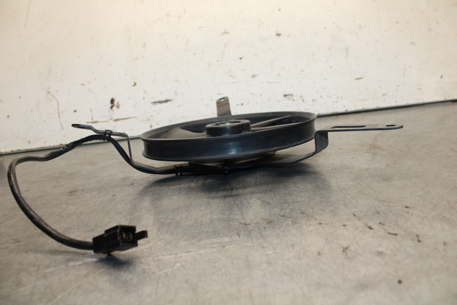 13-18 KAWASAKI NINJA ZX6R ENGINE RADIATOR COOLING FAN 59502-0580 BB666