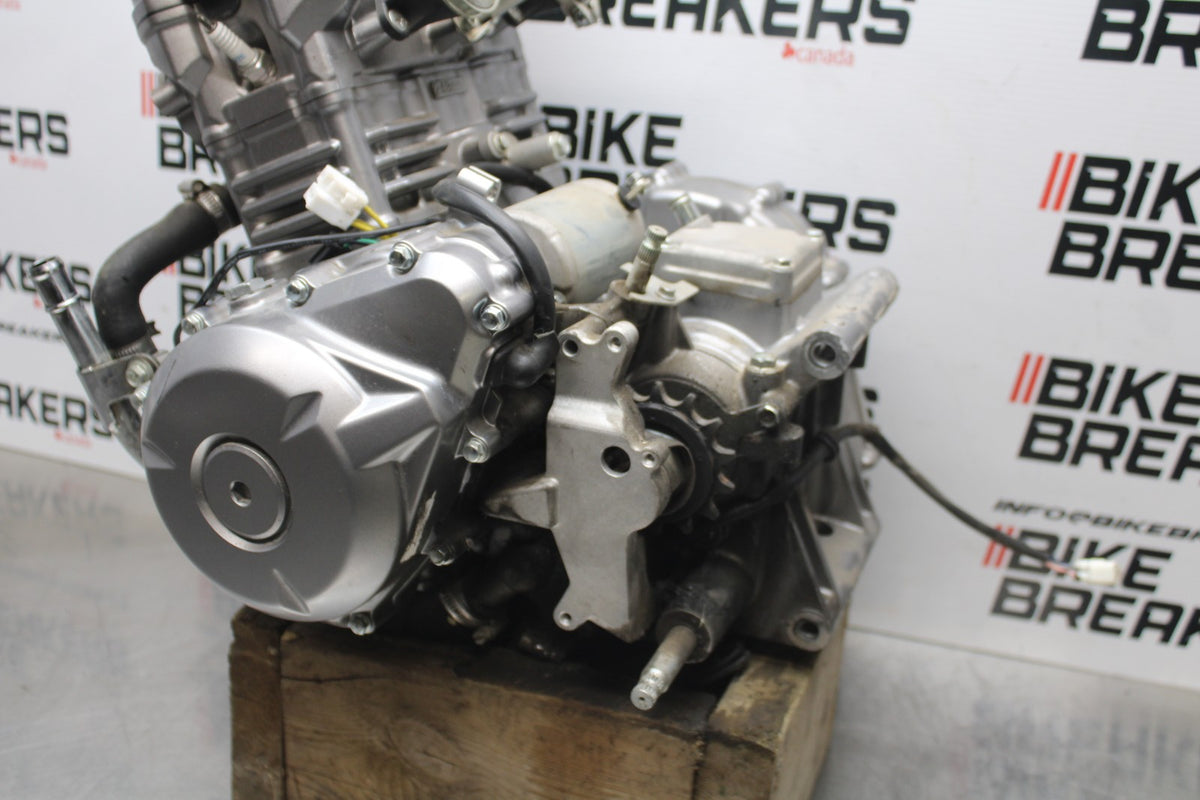 15 SUZUKI GW250F ONLY 6883KM!!  ENGINE MOTOR BB789