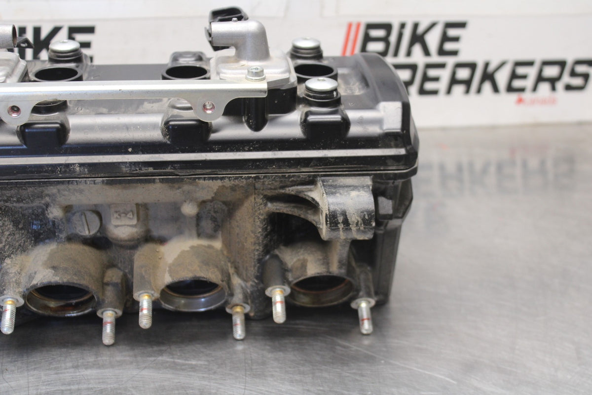 25 KAWASAKI Z900 1,659km ENGINE TOP END CYLINDER HEAD BB928