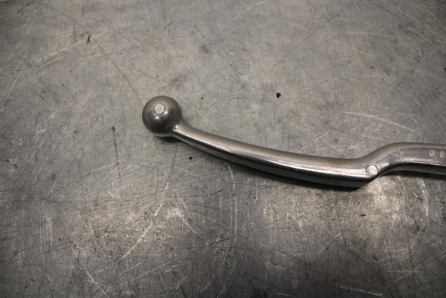 1980 Suzuki DR400 RIGHT CLIPON HANDLEBAR BRAKE LEVER 57420-26500 BB39