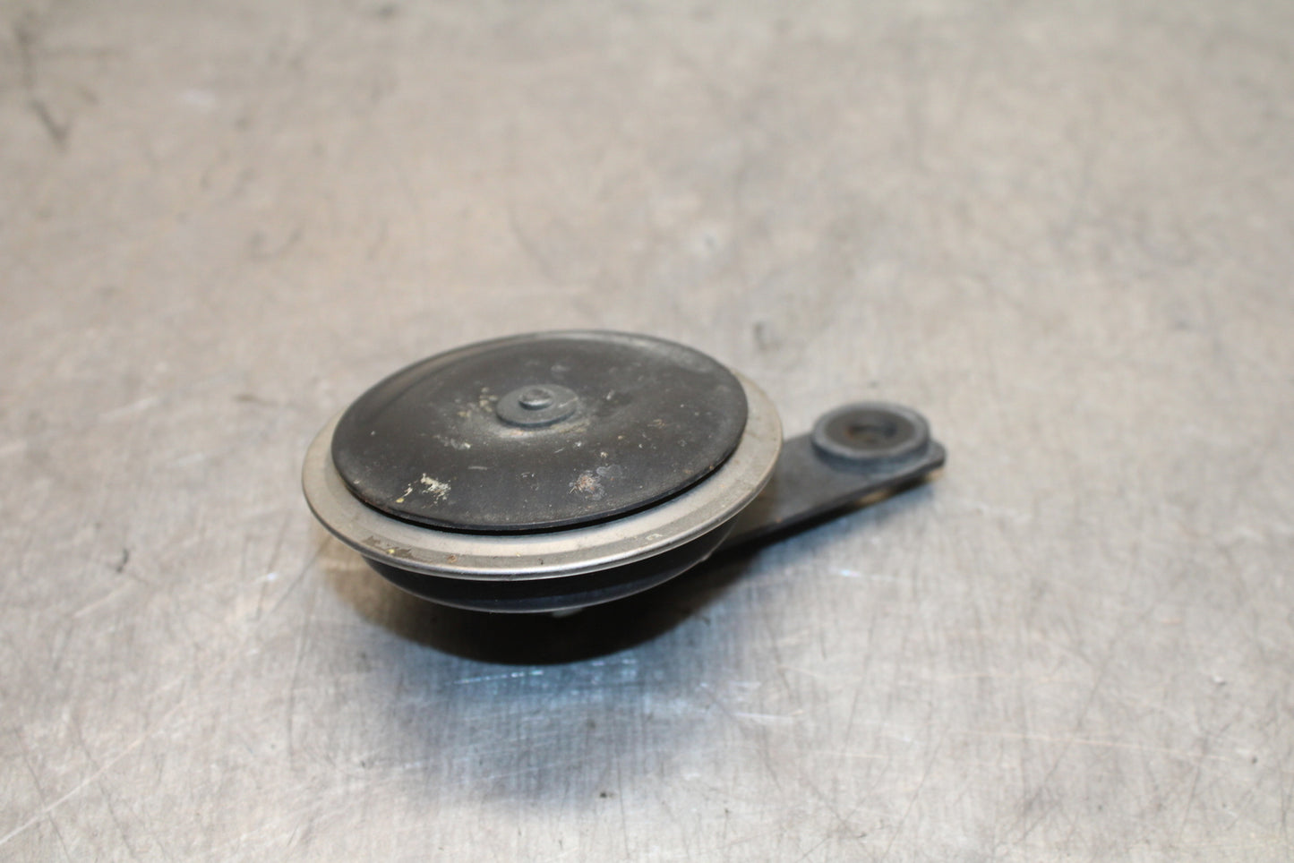 15-16 HONDA CB300F HORN SIGNAL BB740
