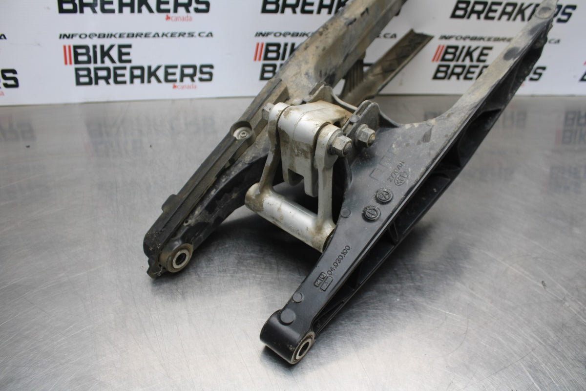 18-22 HUSQVARNA VITPILEN 701 REAR SWINGARM BACK SUSPENSION SWING ARM BB198