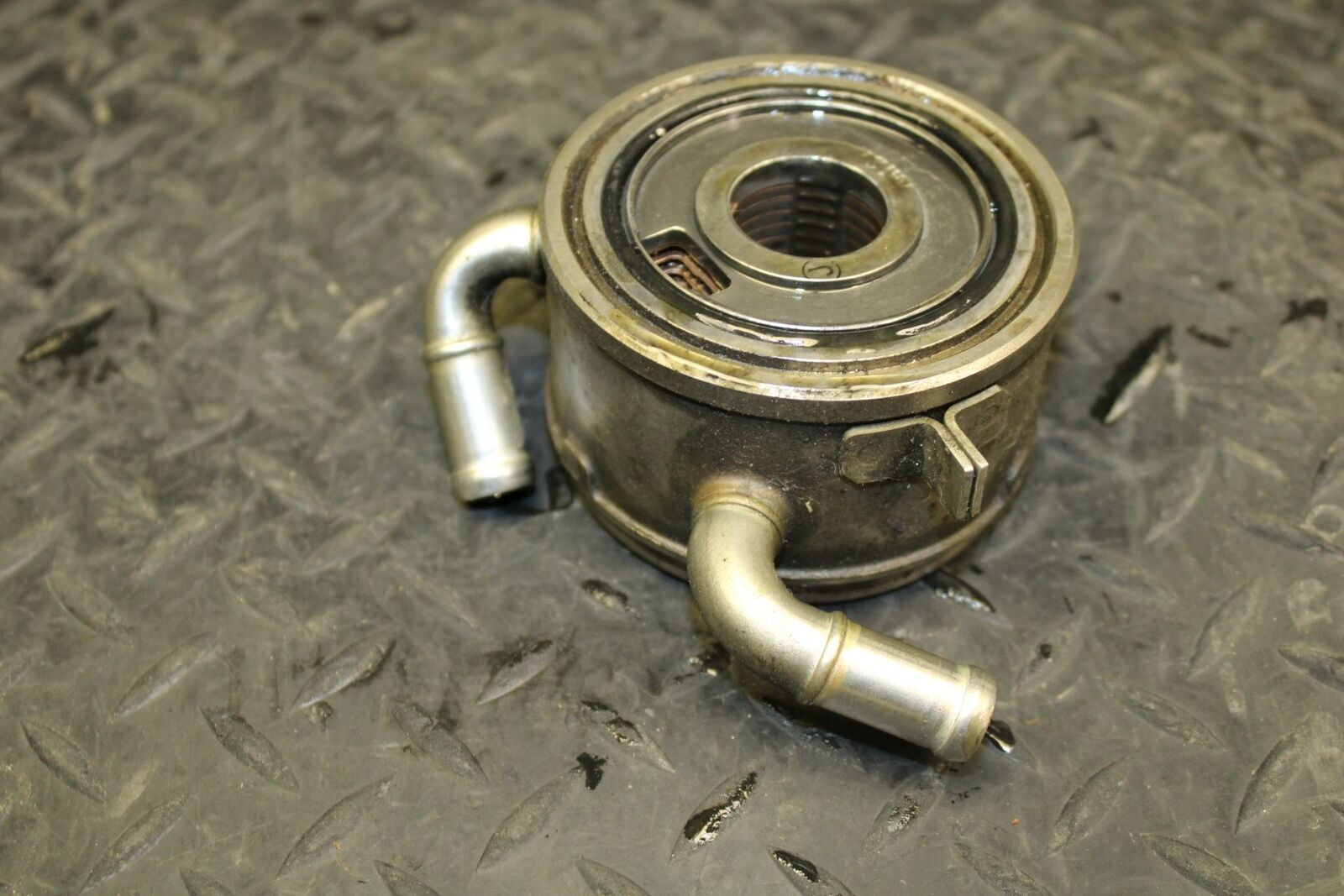 07 YAMAHA YZF R1 ENGINE MOTOR OIL COOLER  BB191 A