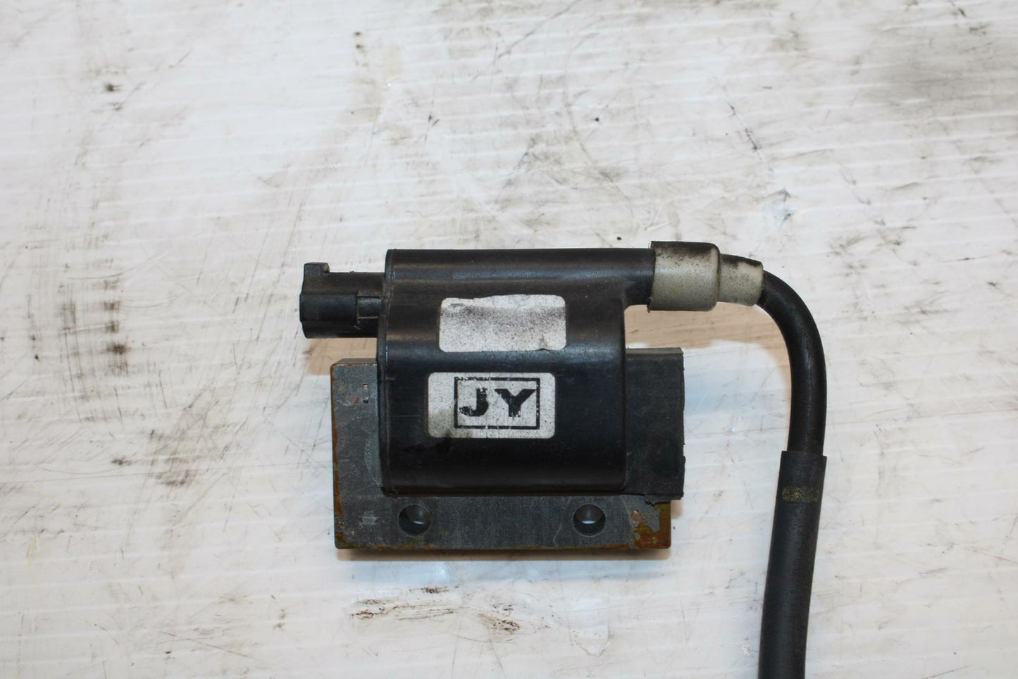 18-20 HUSQVARNA VITPILEN 401 IGNITION COIL SPARK PLUG CAP  BB248