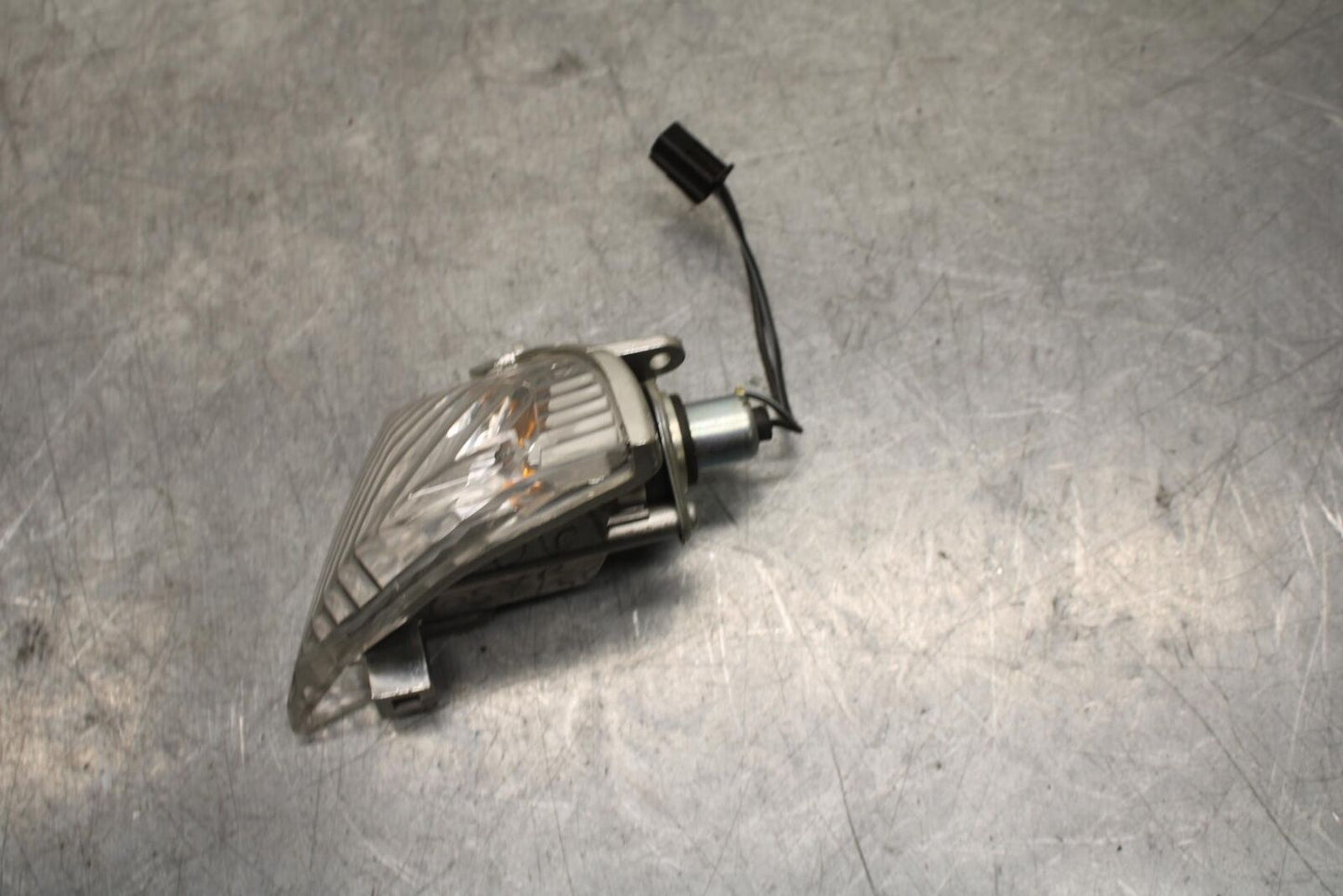 06-07 SUZUKI GSXR750 RIGHT REAR BACK TURN SIGNAL LIGHT INDICATOR 35603-41G01 BB6