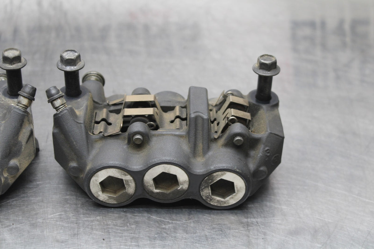 07-08 YAMAHA YZF R1 RIGHT LEFT FRONT BRAKE CALIPER SET PAIR CALIPERS BB771