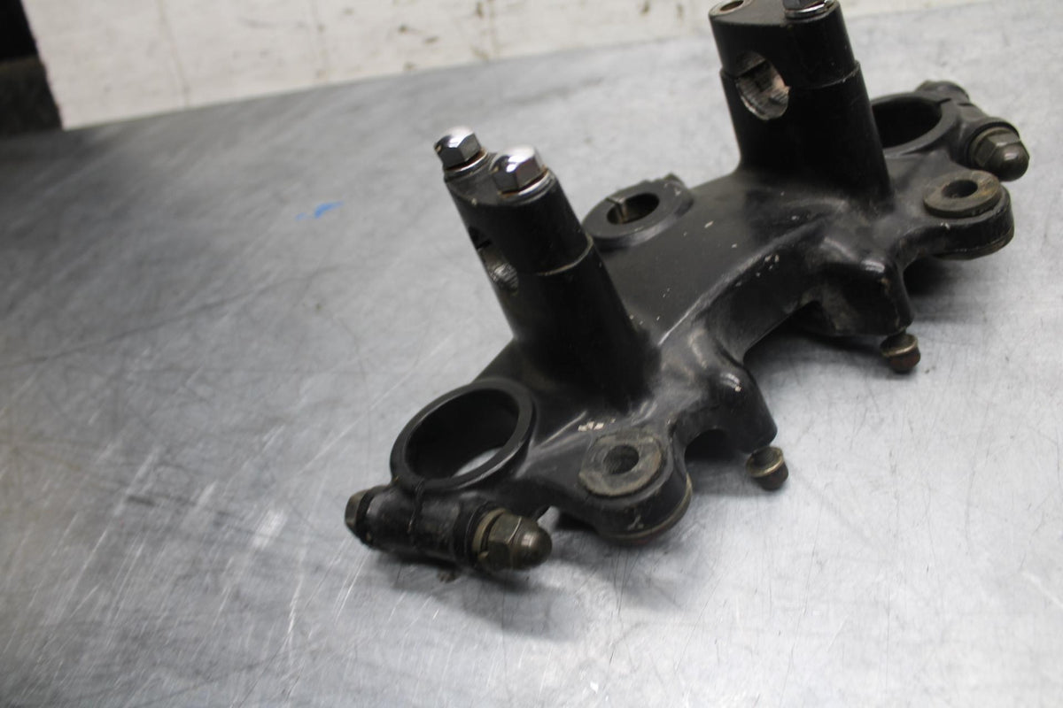 1981 Suzuki GS850G FORKS UPPER TRIPLE TREE CLAMP BB37