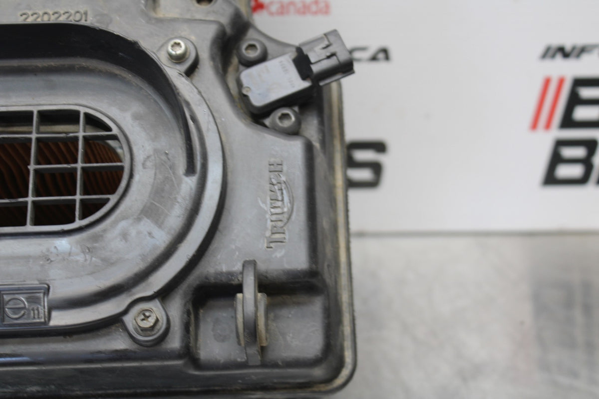 05 TRIUMPH ROCKET III AIRBOX AIR INTAKE FILTER BOX BB186
