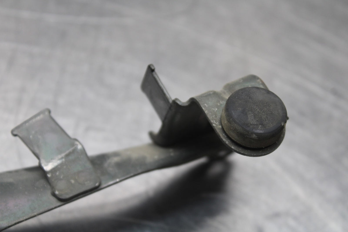 2006 Suzuki Boulevard C90 MOUNT BRACKETS BB849